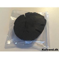Lille Sumi Stykke af aktivt kul